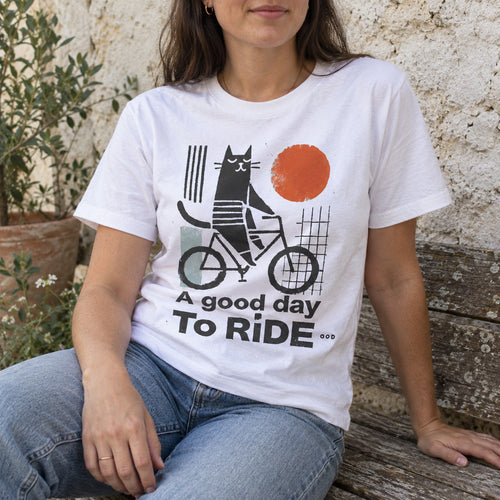 A Good Day to Ride – Fahrrad T-Shirt mit Katze