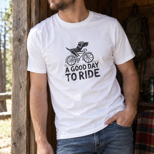 A Good Day to Ride – Fahrrad T-Shirt mit Labrador