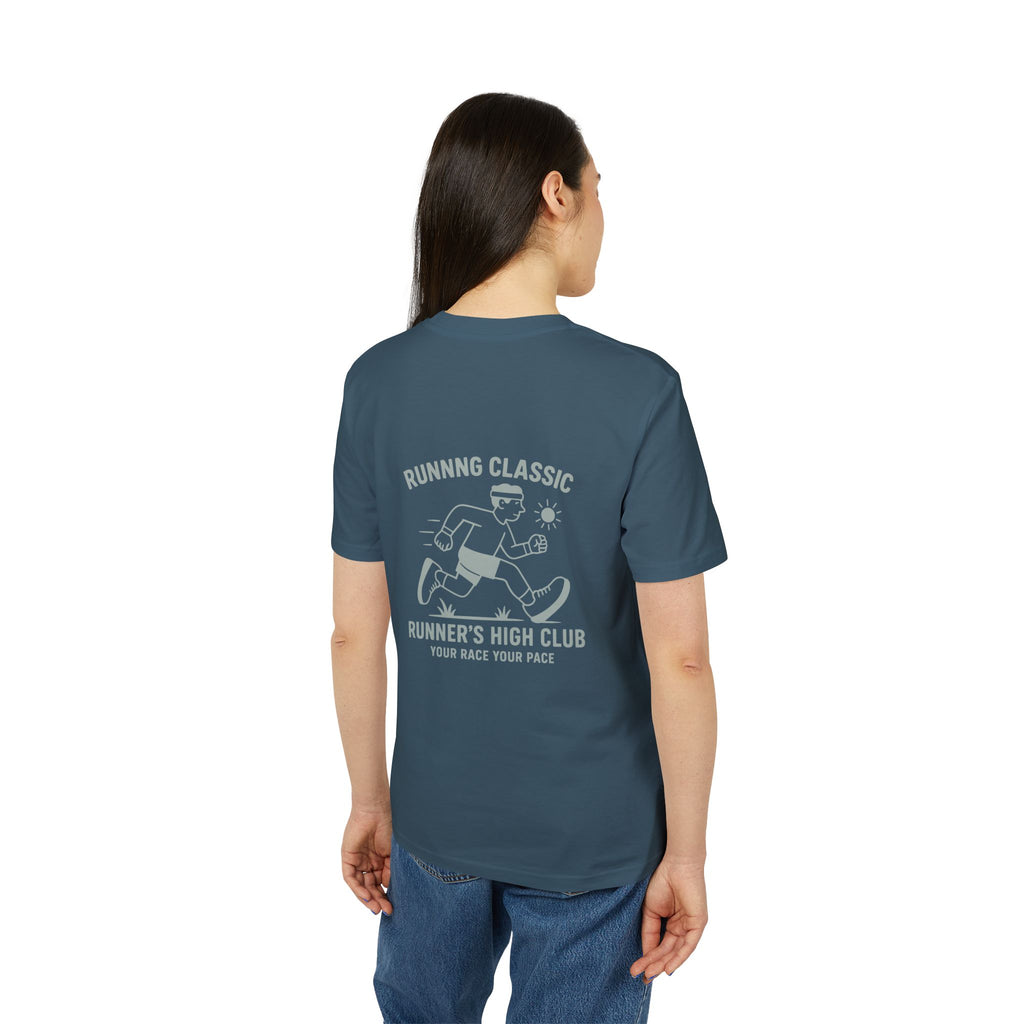 Runner’s High Club T-Shirt – Running Classic Design | Sportliches Laufshirt mit Rückendruck | Unisex Bio-Baumwollshirt