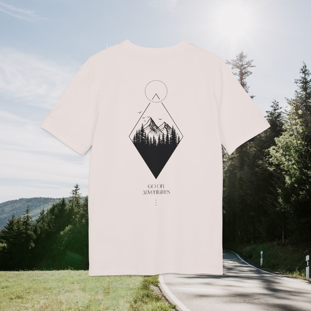 Minimalistisches Abenteuer T-Shirt, Go On Adventures, Berg und Wald Design, Wanderer Geschenk, Baumwolle