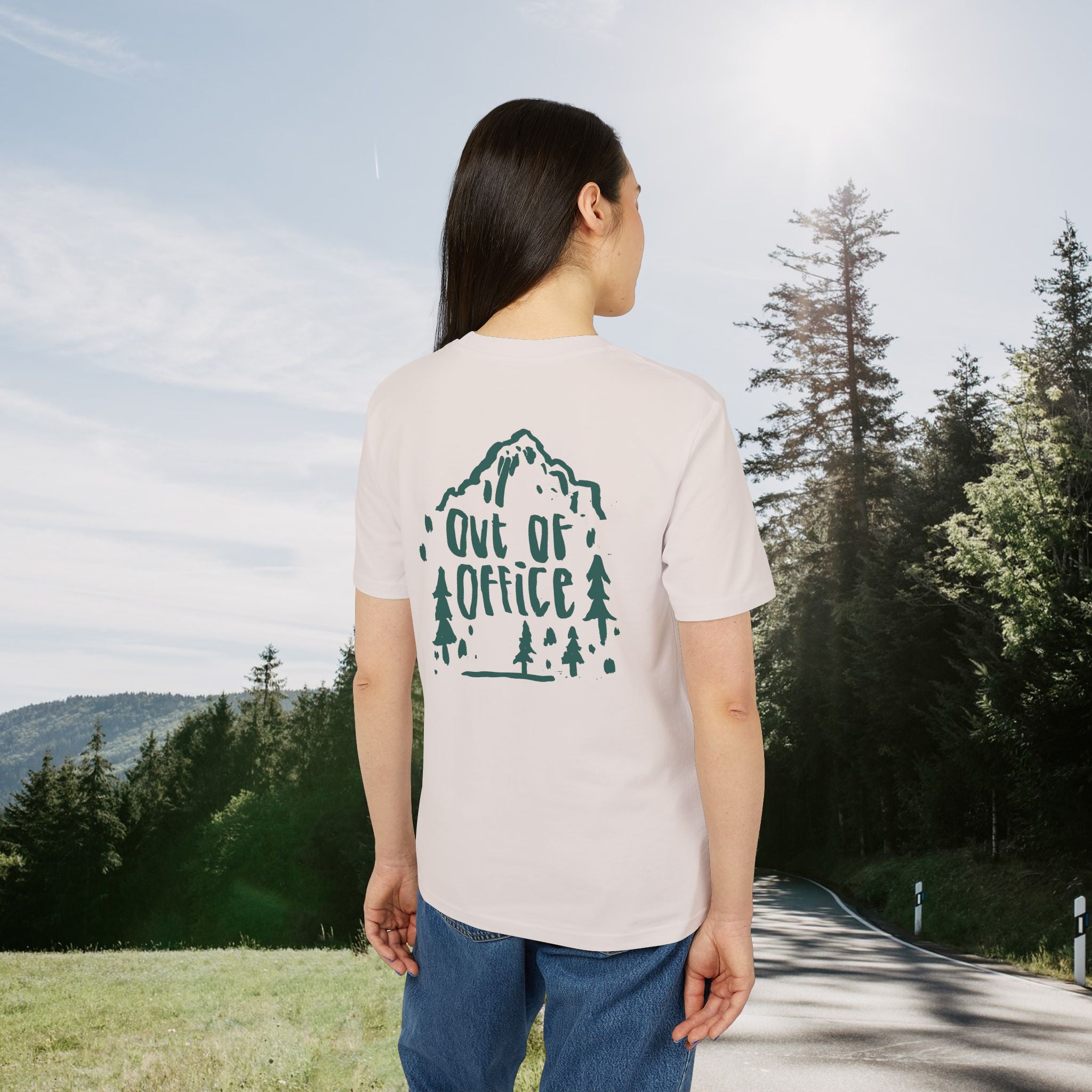 Out of Office T-Shirt, Outdoor Shirt mit Berge Wald Motiv, Abenteuer Urlaub Shirt, Wanderer, Baumwolle