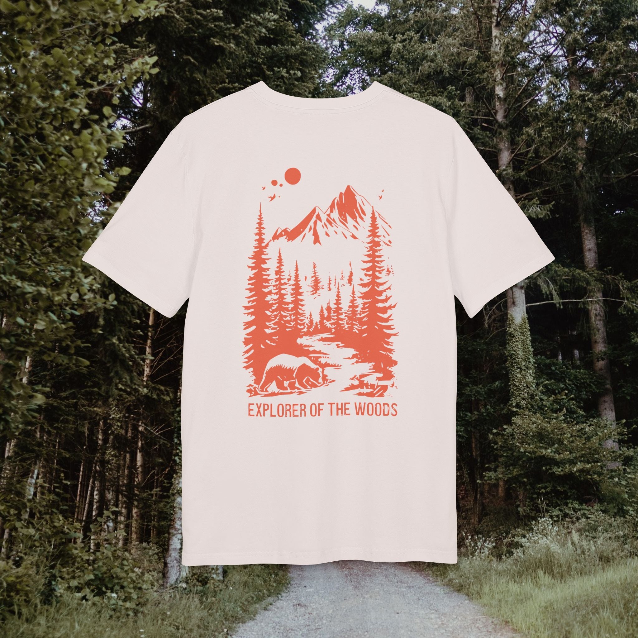 Explorer T-Shirt aus Bio-Baumwolle mit Wald Illustration vorne und hinten, Cottagecore