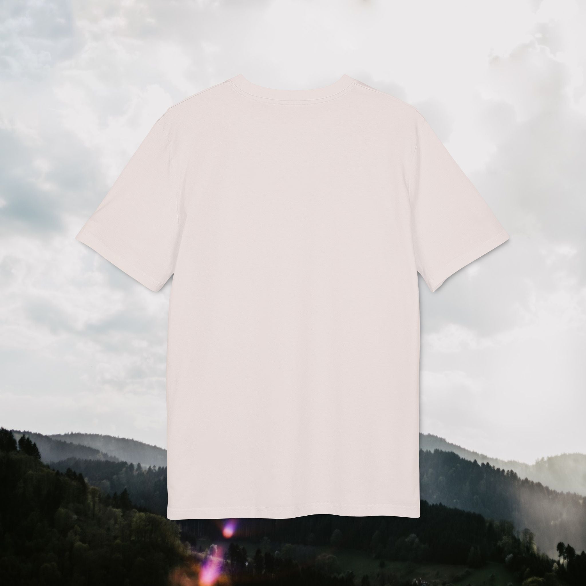 Get Outside T-Shirt – Outdoor Illustration mit Bergen & Wald | Unisex Bio-Baumwollshirt