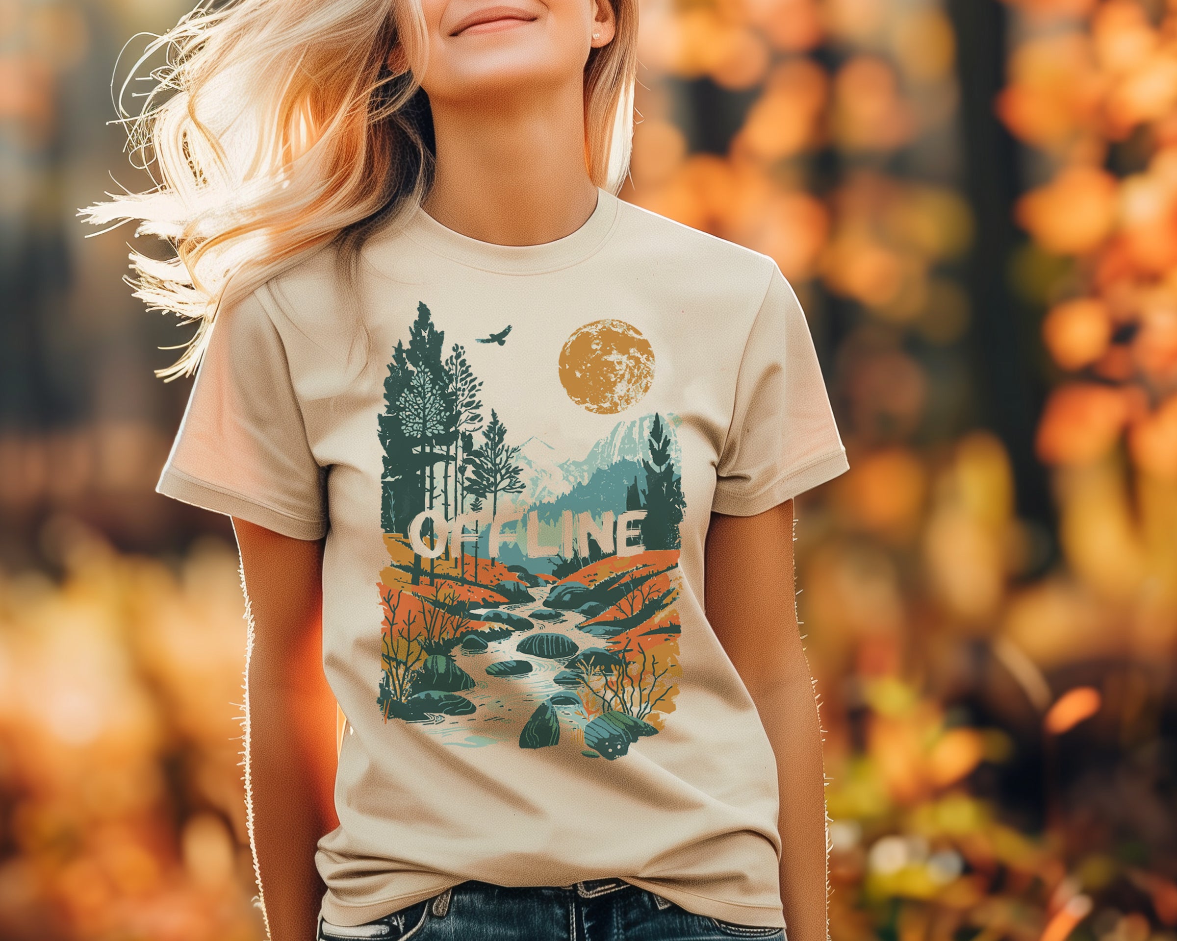 Wandern in den Bergen, Offline, Outdoor Illustration T-Shirt aus Baumwolle mit Print vorne und hinten