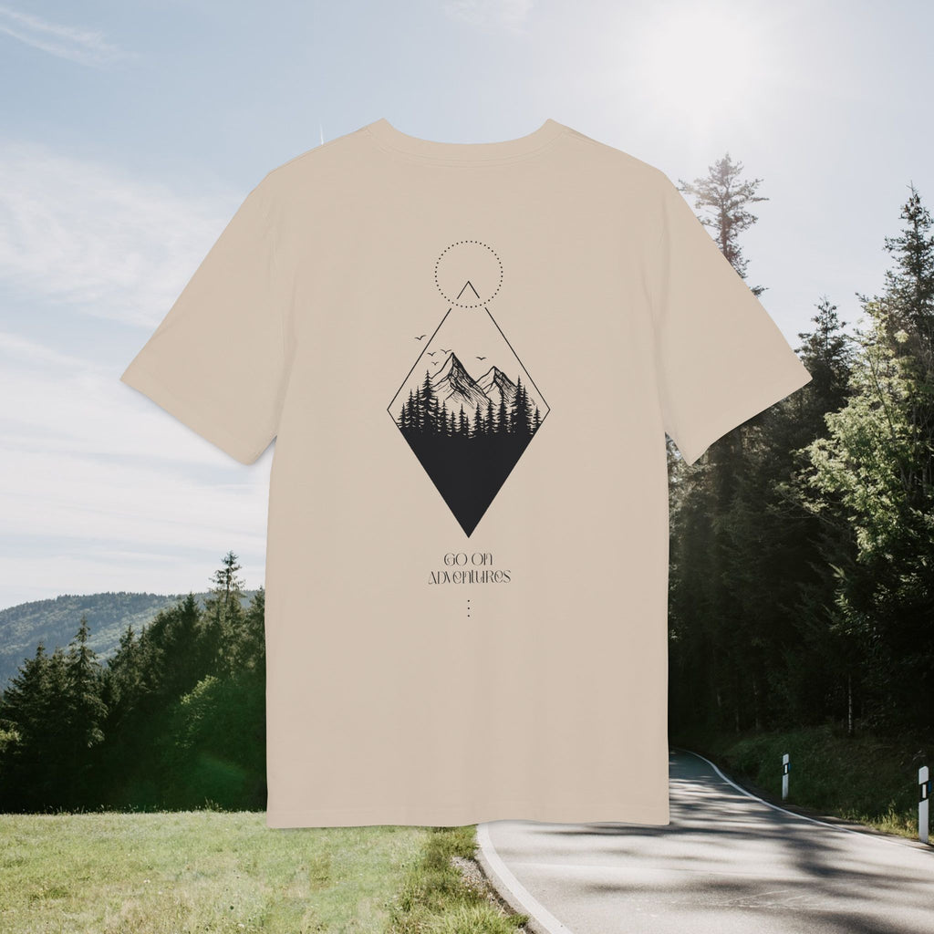 Minimalistisches Abenteuer T-Shirt, Go On Adventures, Berg und Wald Design, Wanderer Geschenk, Baumwolle
