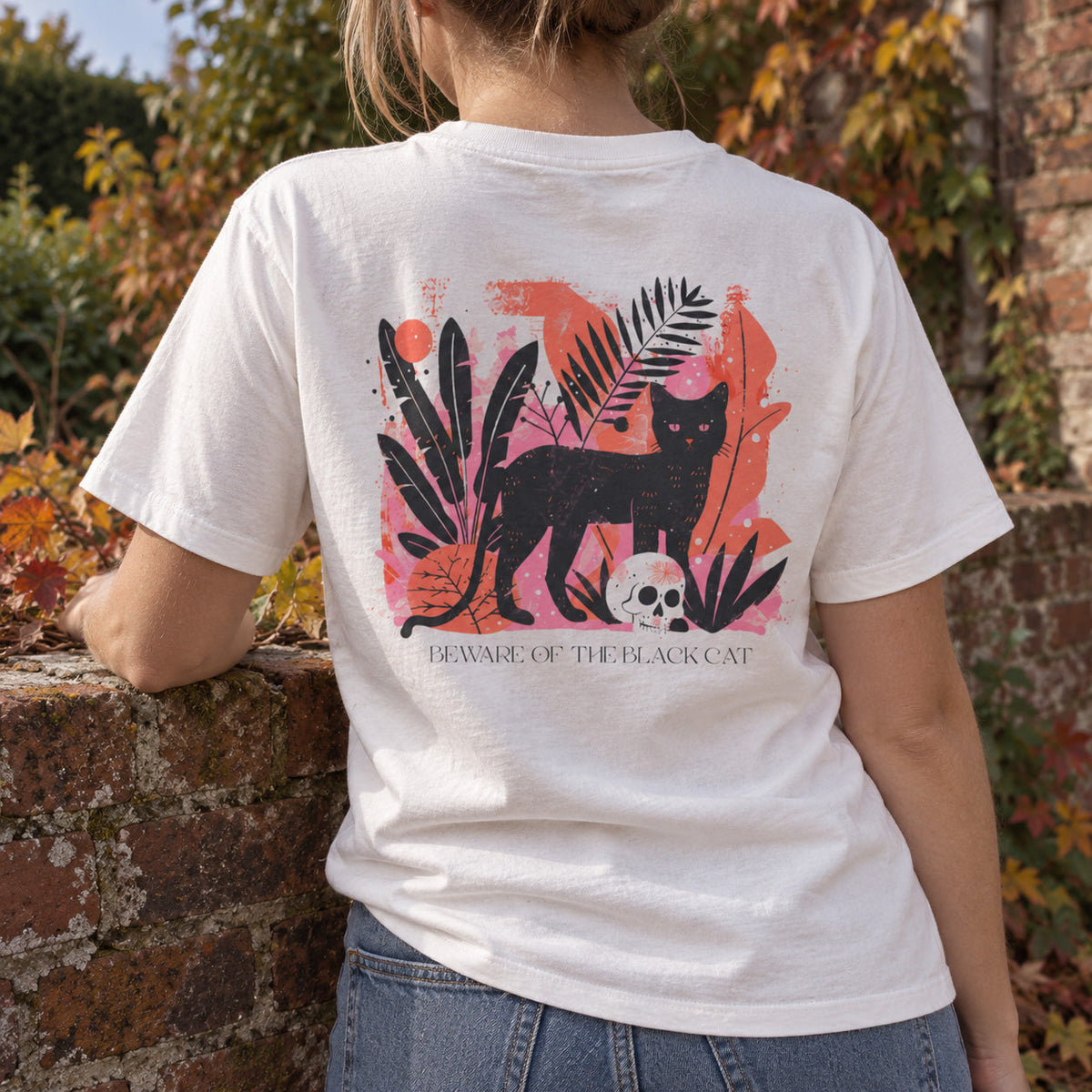 Schwarze Katze – Halloween T-Shirt
