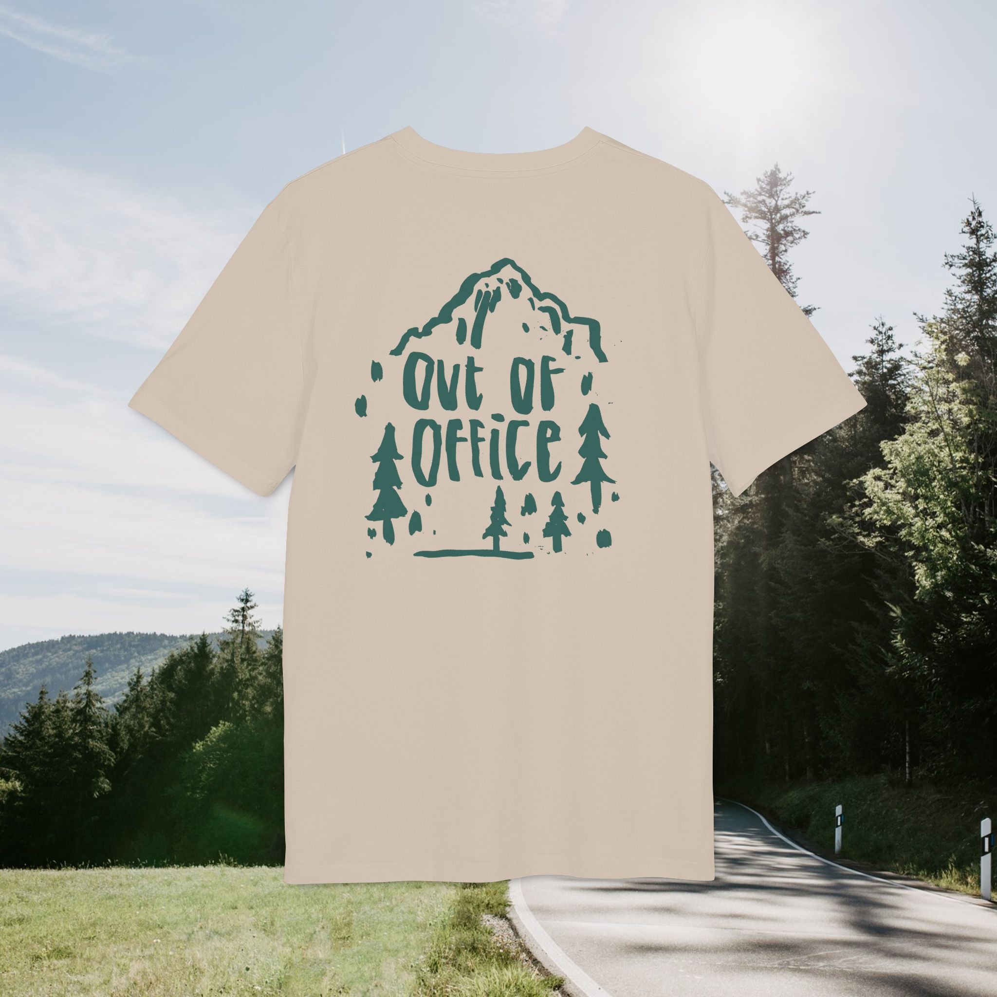 Out of Office T-Shirt, Outdoor Shirt mit Berge Wald Motiv, Abenteuer Urlaub Shirt, Wanderer, Baumwolle