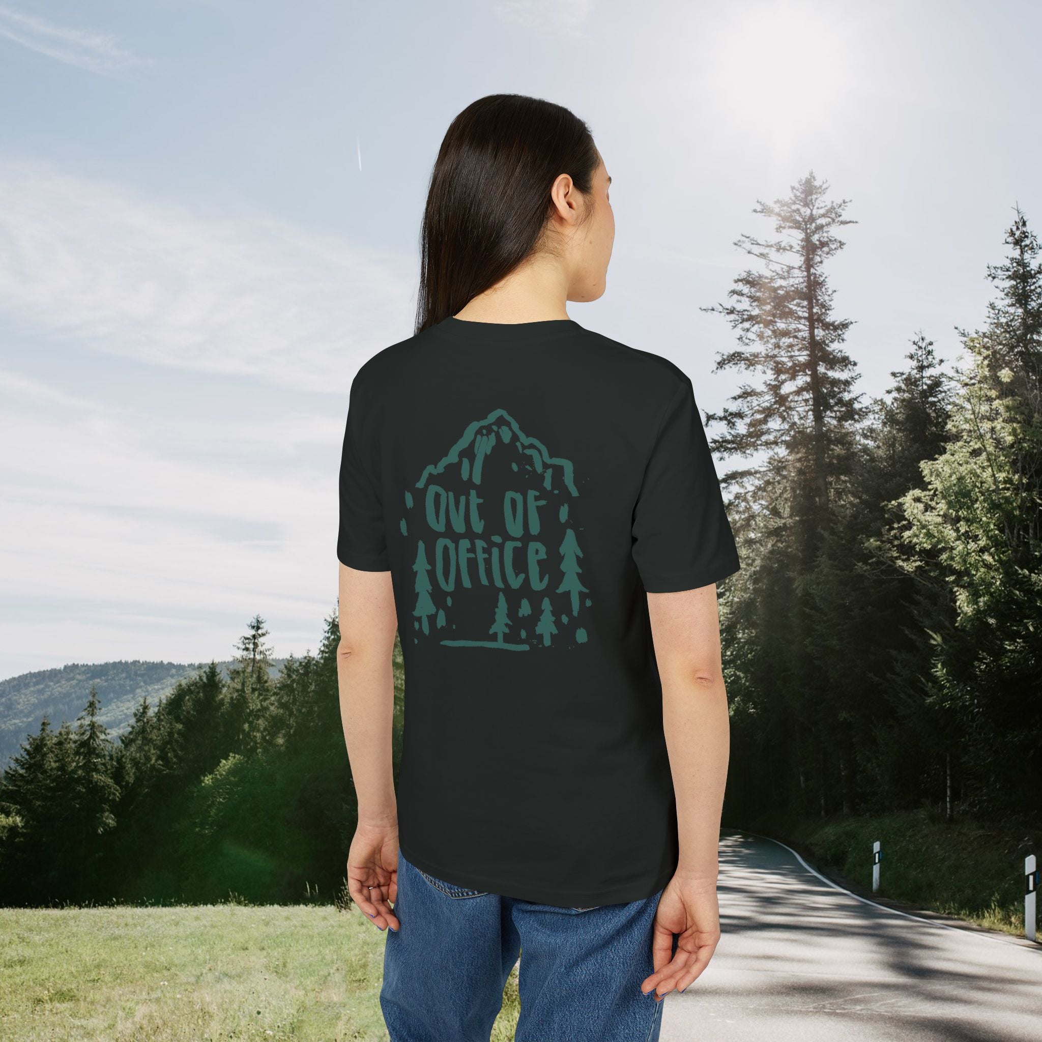 Out of Office T-Shirt, Outdoor Shirt mit Berge Wald Motiv, Abenteuer Urlaub Shirt, Wanderer, Baumwolle
