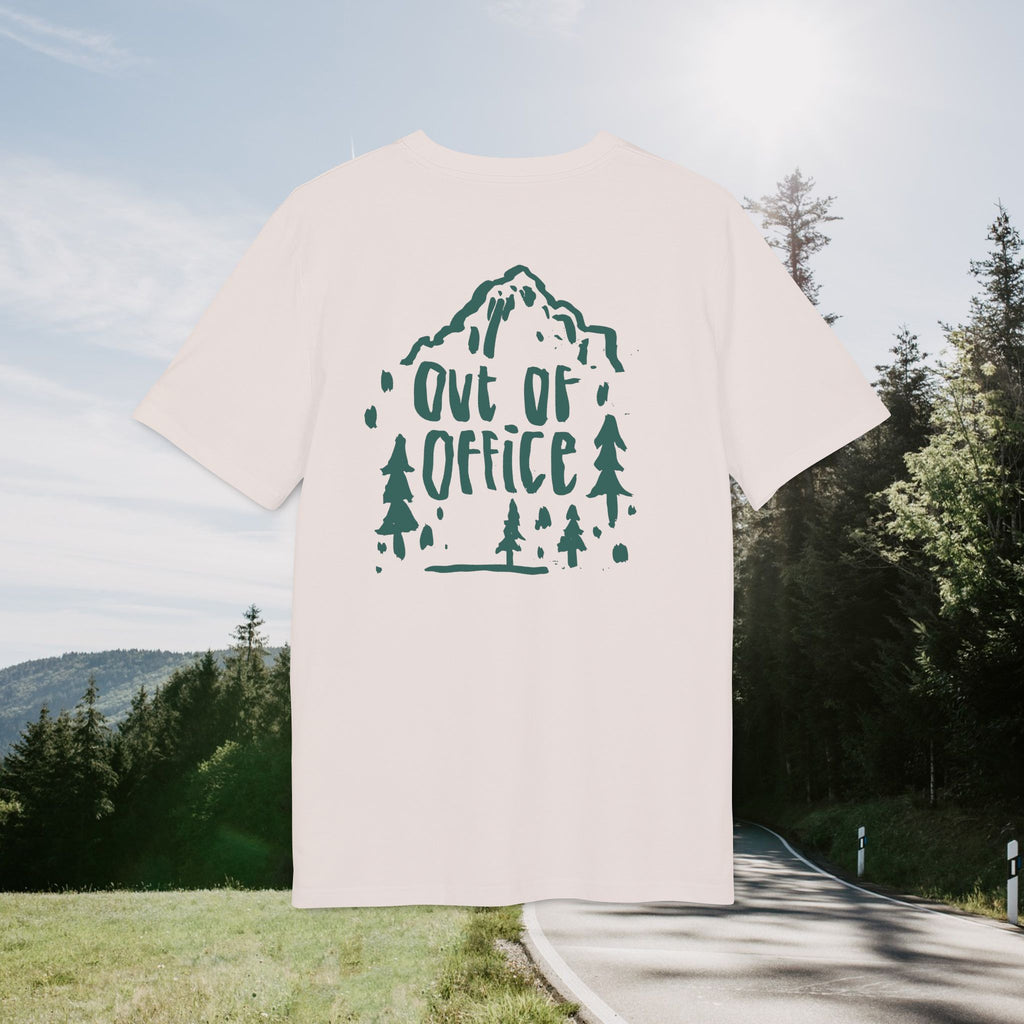 Out of Office T-Shirt, Outdoor Shirt mit Berge Wald Motiv, Abenteuer Urlaub Shirt, Wanderer, Baumwolle