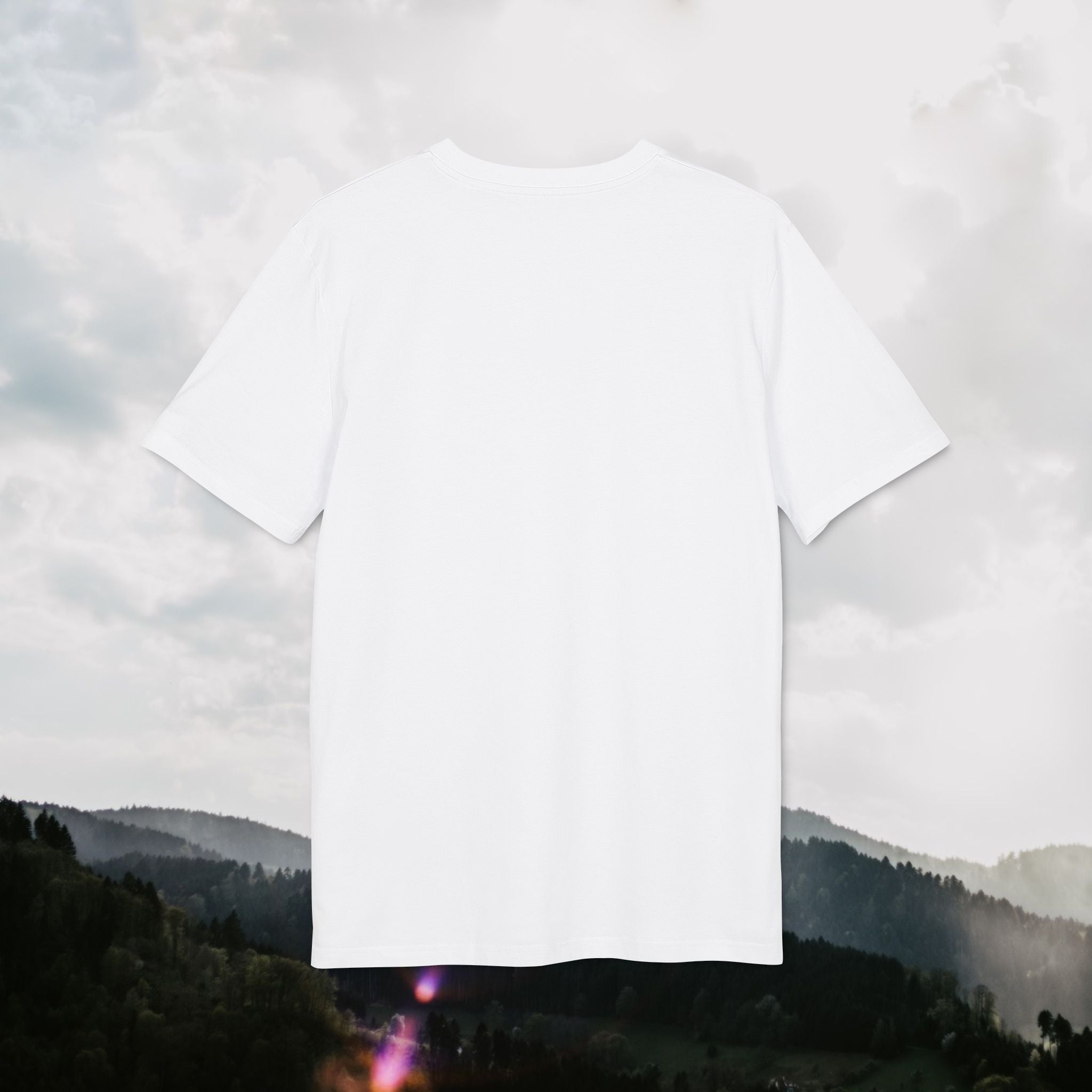 Get Outside T-Shirt – Outdoor Illustration mit Bergen & Wald | Unisex Bio-Baumwollshirt