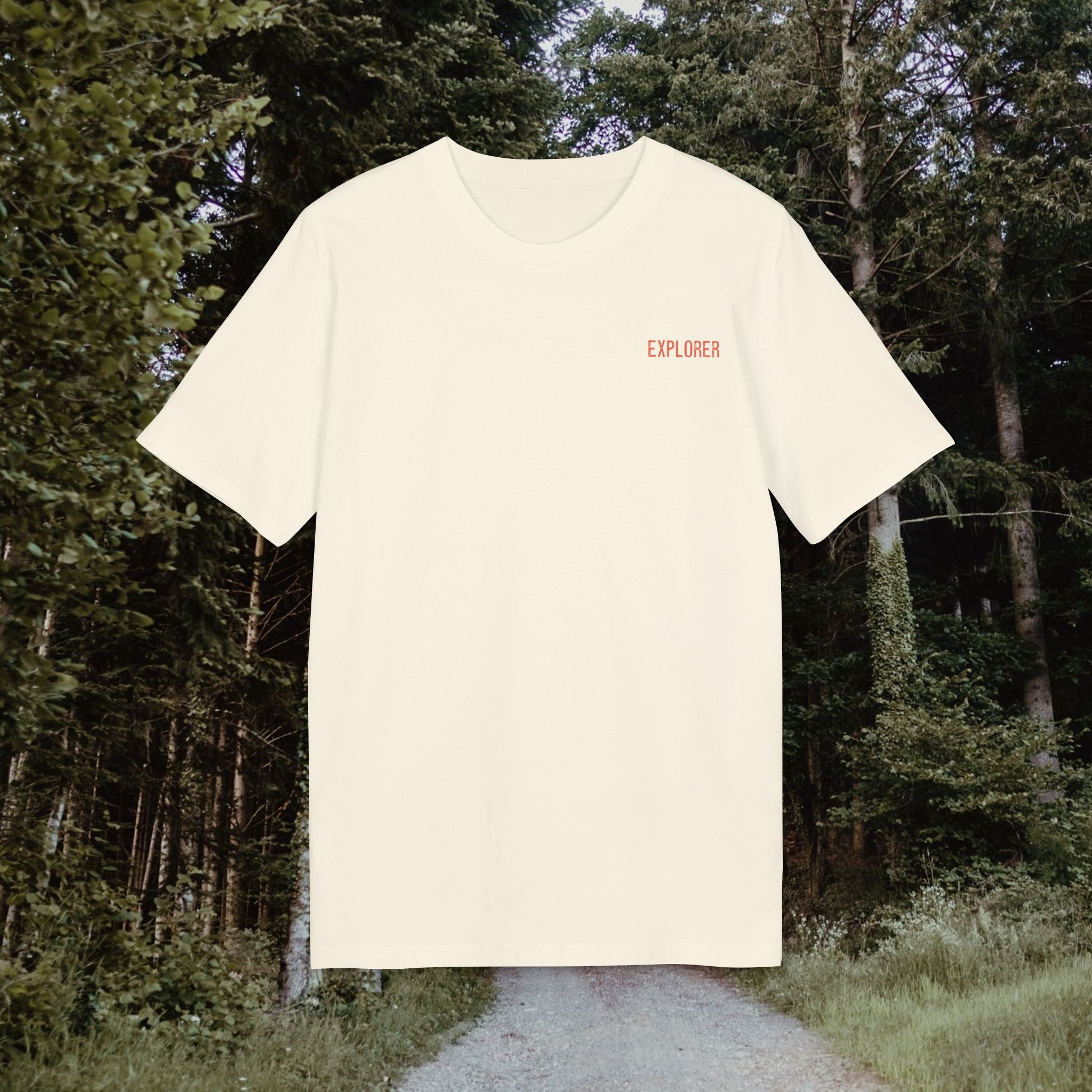Explorer T-Shirt aus Bio-Baumwolle mit Wald Illustration vorne und hinten, Cottagecore
