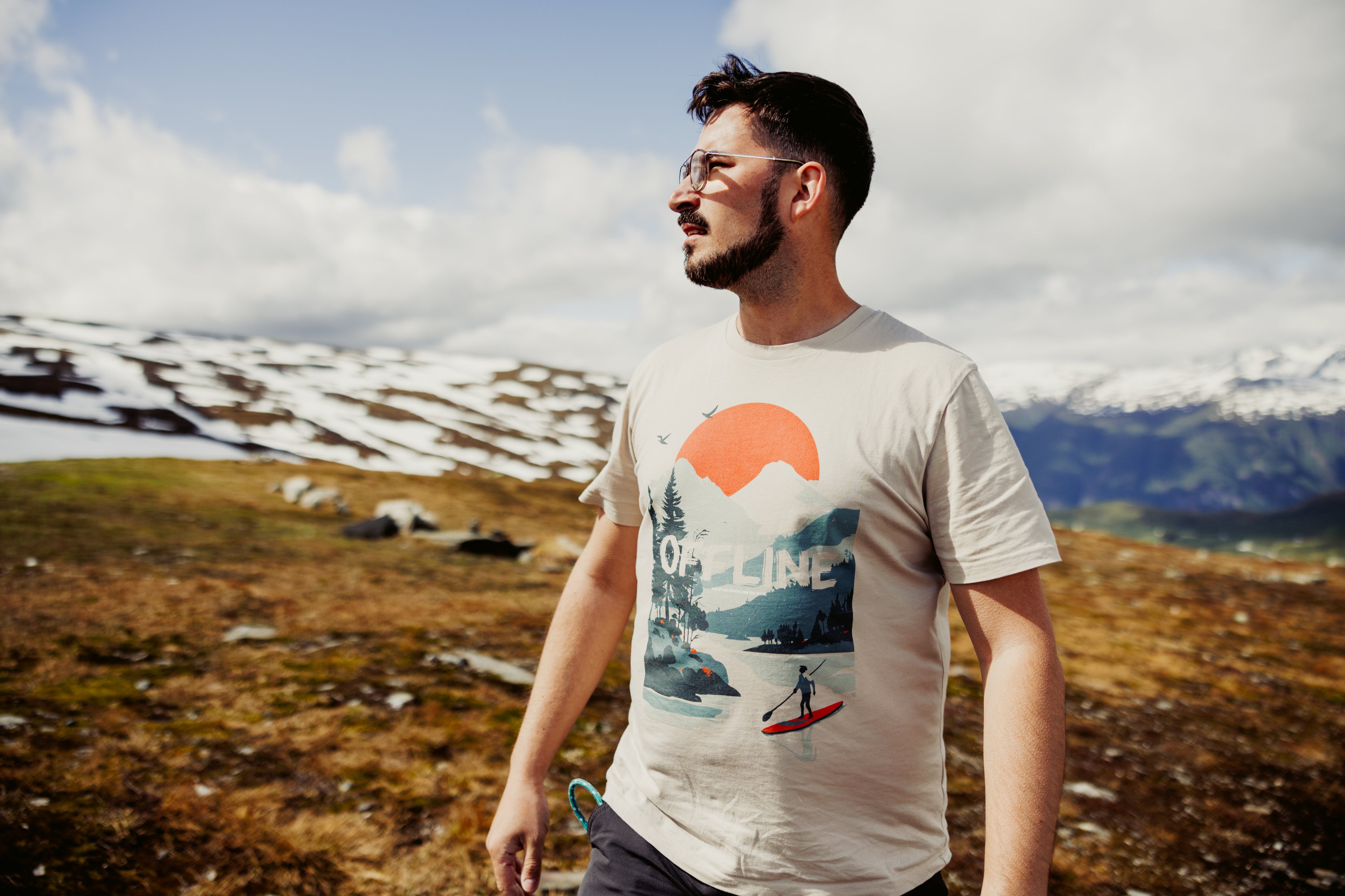 Stand Up Paddle, Berge Outdoor Shirt, Illustration, Vintage-inspiriertes Baumwoll-T-Shirt, Unisex-T-Shirt