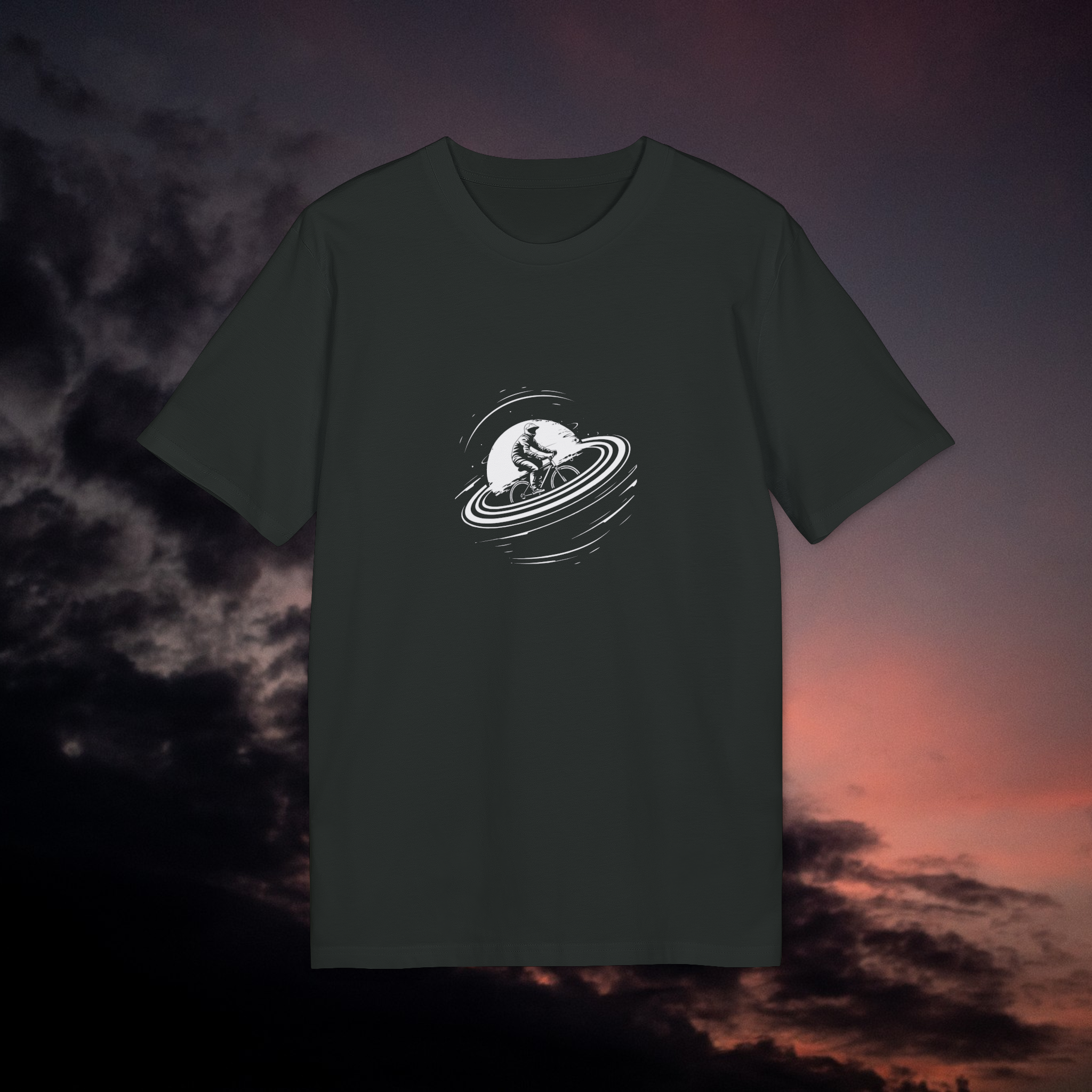 Fahrrad im Universum, Radsport Shirt, Illustration, T-Shirt aus Bio Baumwolle Unisex mit Print vorne
